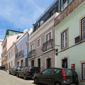 Exquisit Flat Right Lisbon